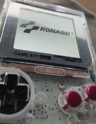 Gameboy Pocket - Cristal Famitsu